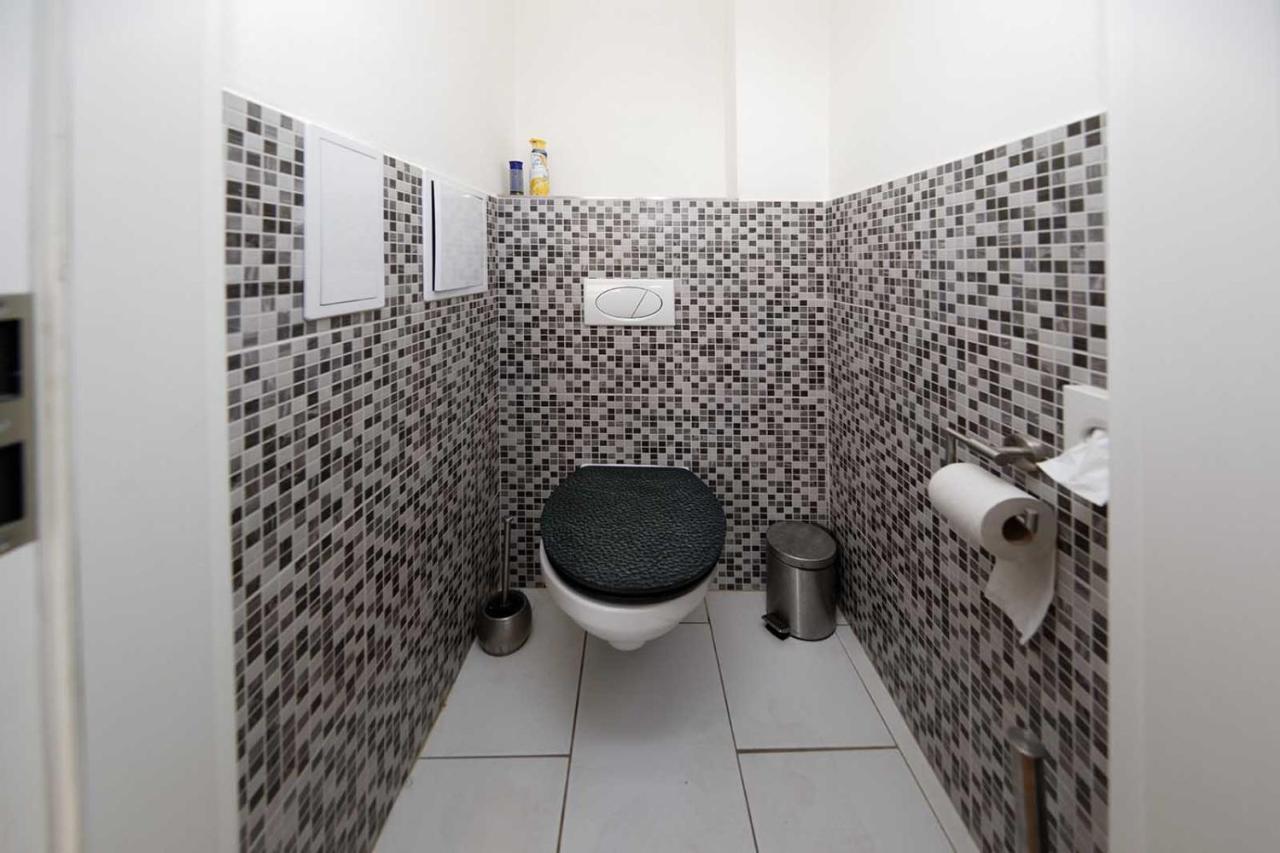 Peter'S Tower Apartments 布拉格 外观 照片