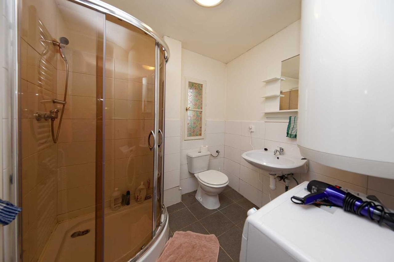 Peter'S Tower Apartments 布拉格 外观 照片