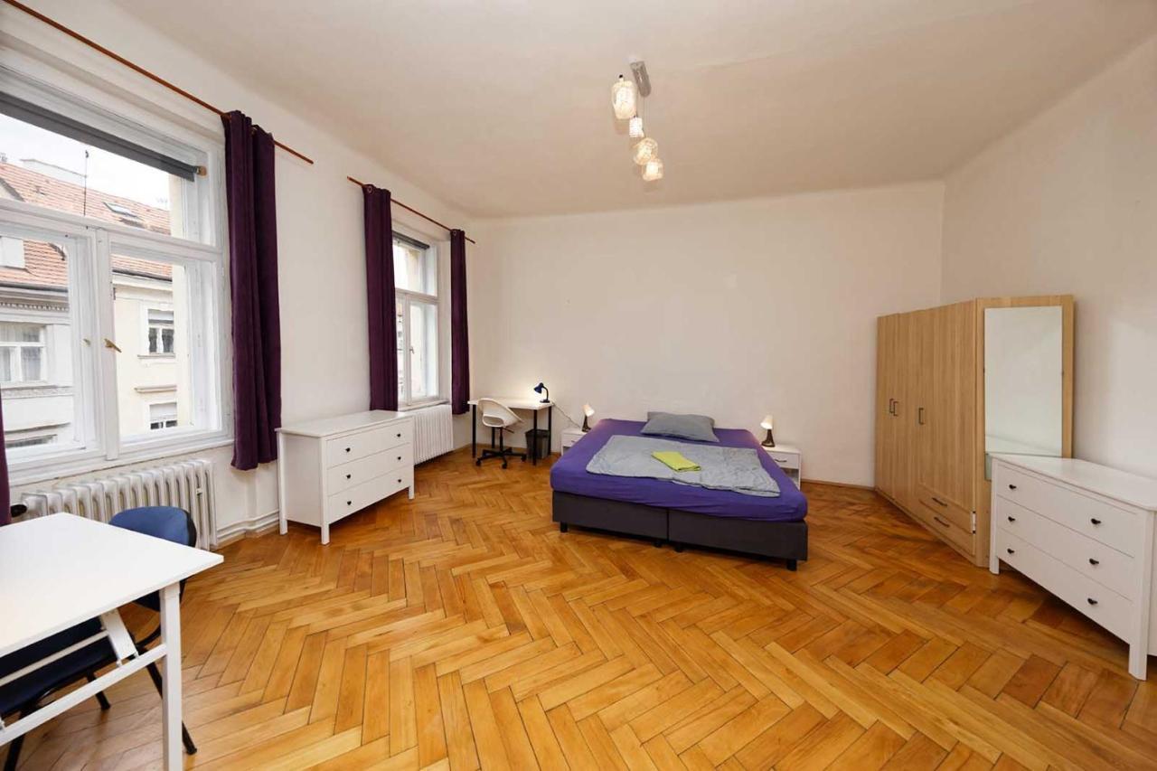 Peter'S Tower Apartments 布拉格 外观 照片