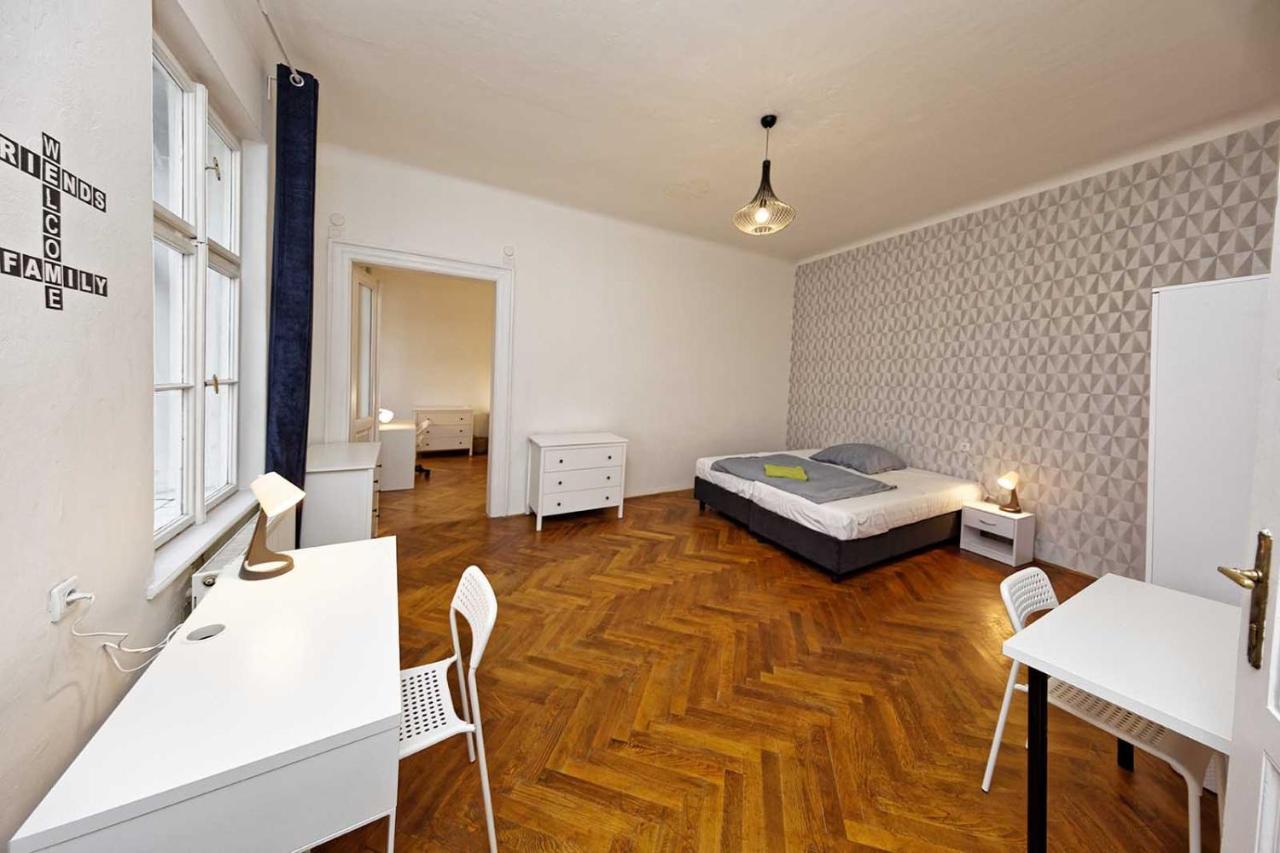 Peter'S Tower Apartments 布拉格 外观 照片